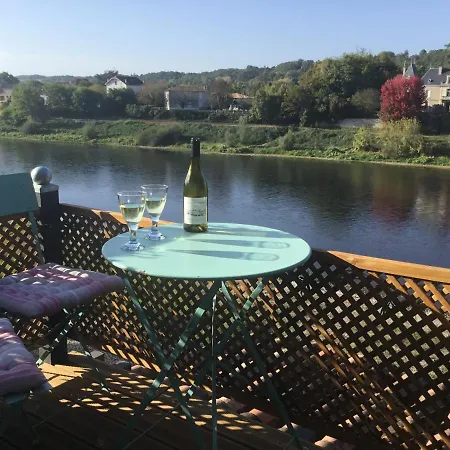 The Riverview Loft Apartamento